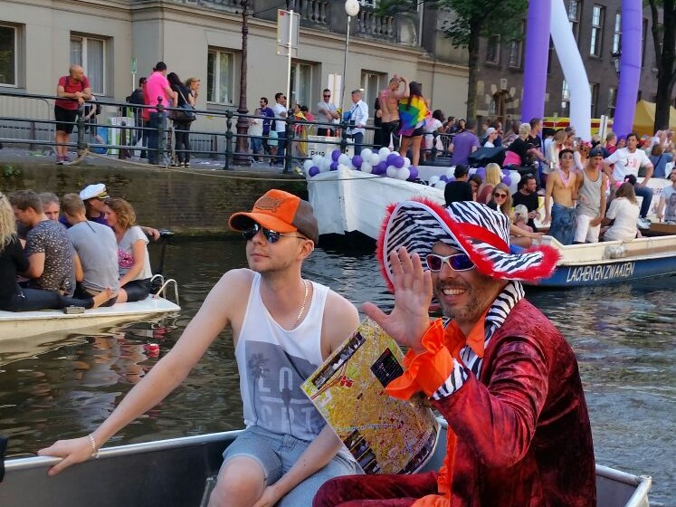 Boot mieten Gay Pride Kanal Parade Amsterdam