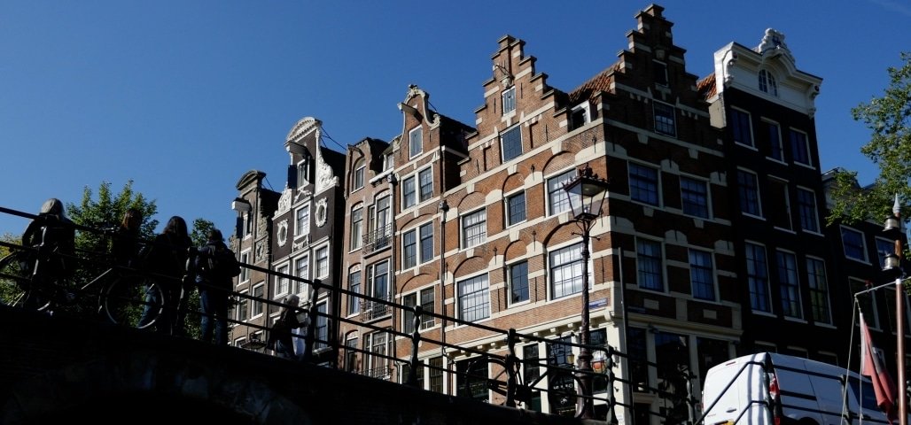 De bekendste en langste gracht van Amsterdam is de Prinsengracht