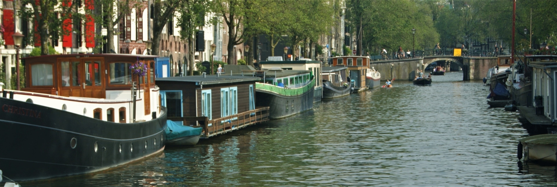 Rent Houseboat Amsterdam