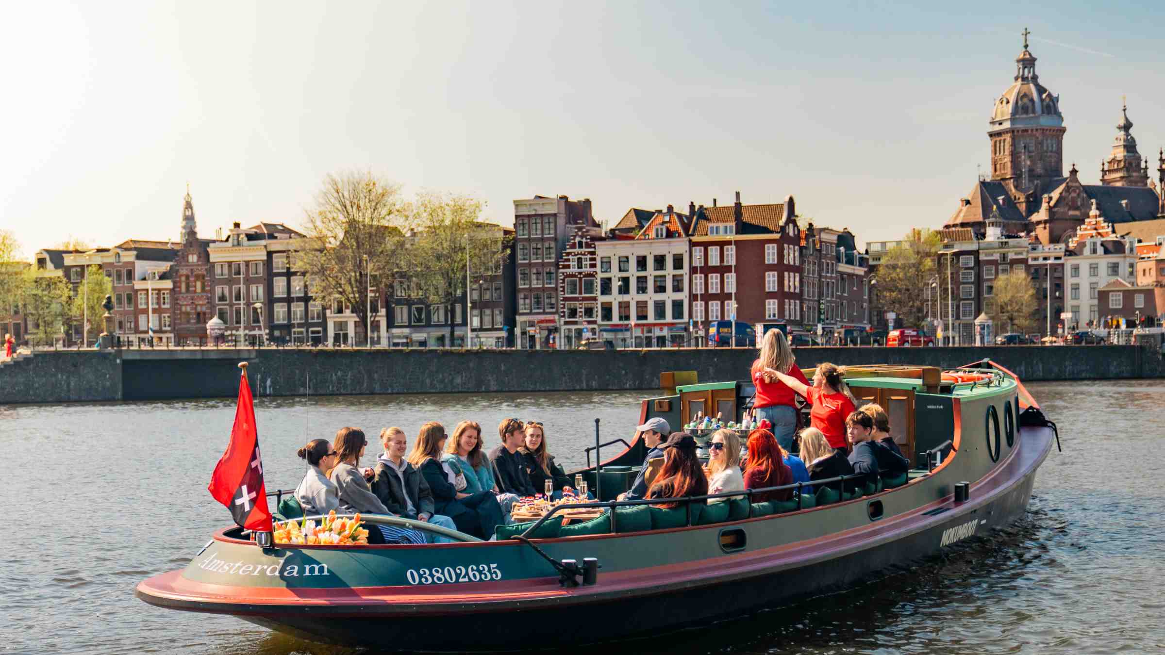 Rent a classical tugboat with skipper at Mokumboot